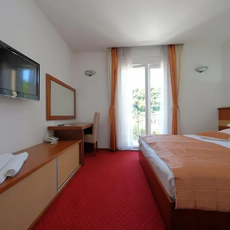 Mujanic Sarajevo 4* Mostarsko Raskrsce