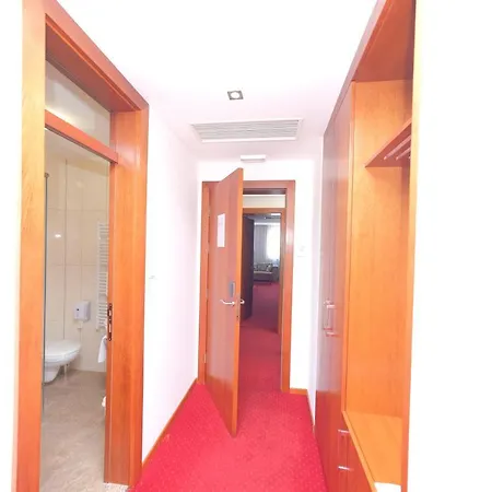 Mujanic Sarajevo Motell 4*